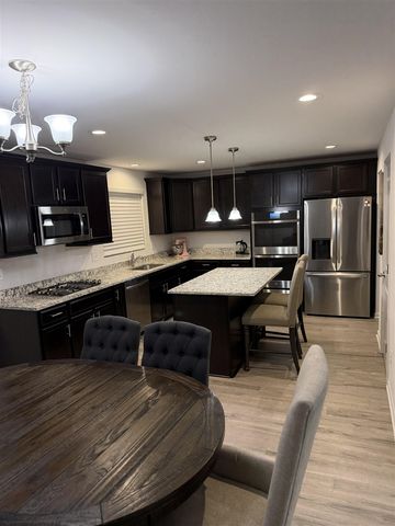 9069 Heritage Drive, Romulus, MI 48174