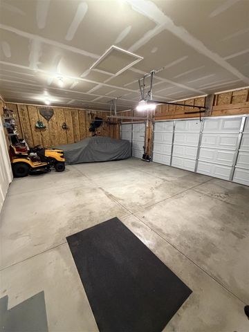 9069 Heritage Drive, Romulus, MI 48174
