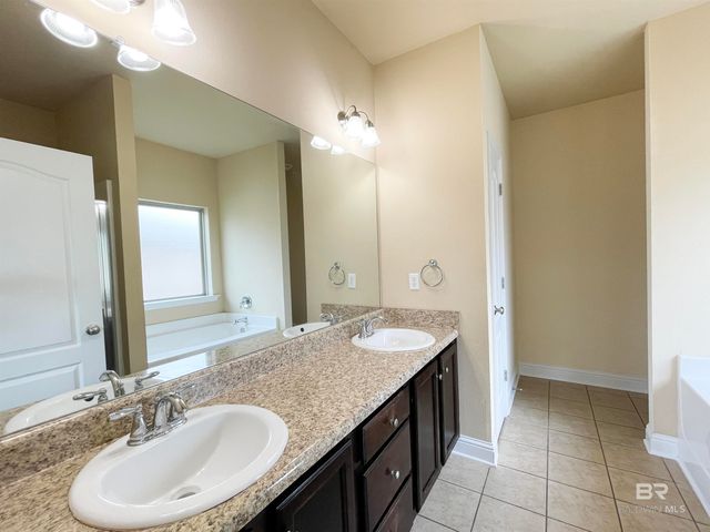 10588 Dunmore Drive, Daphne, AL 36526