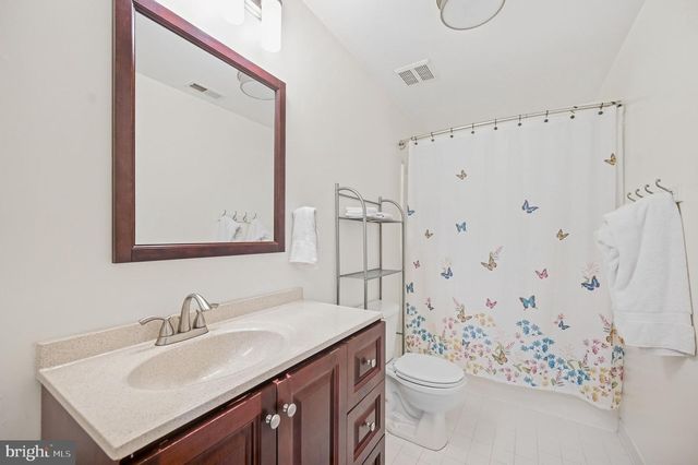 15049 RUMSON PL, Manassas, VA 20111