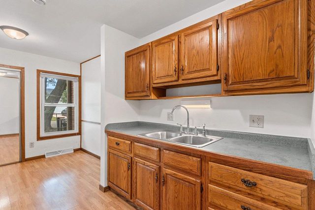 908 GEORGIA STREET, Oshkosh, WI 54902