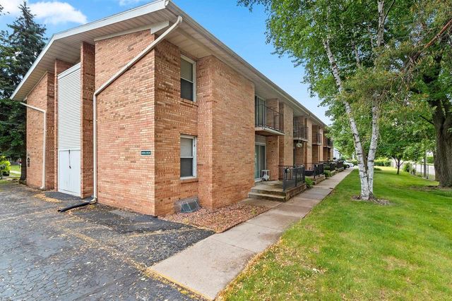 908 GEORGIA STREET, Oshkosh, WI 54902