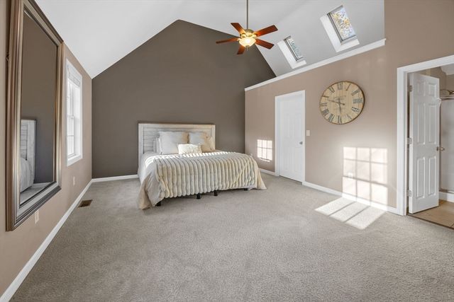 30 Flicker Ln, Barnstable, MA 02648