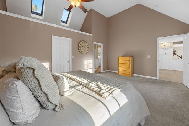 30 Flicker Ln, Barnstable, MA 02648