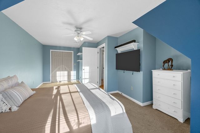 30 Flicker Ln, Barnstable, MA 02648