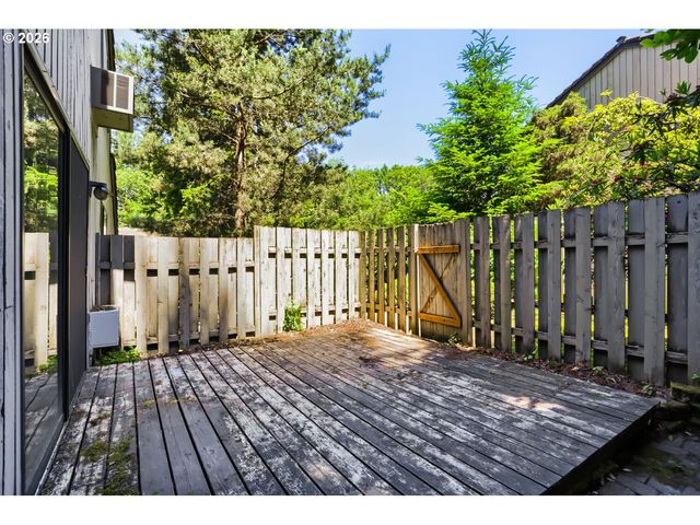 7136 Sw MURRAY Blvd 109, Beaverton, OR 97008