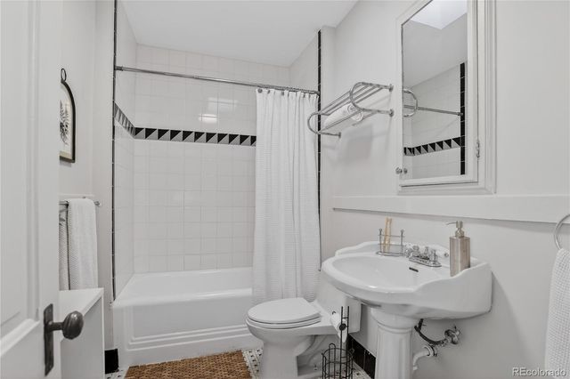 1902 E 17th Avenue, Denver, CO 80206