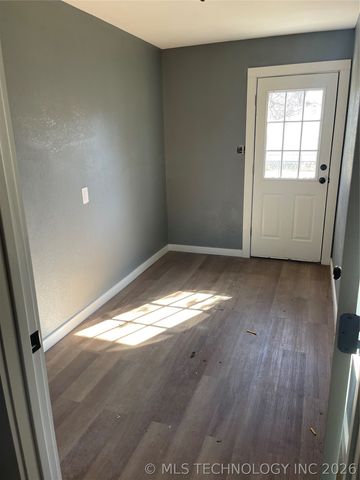 652 12th NW, Ardmore, OK 73401