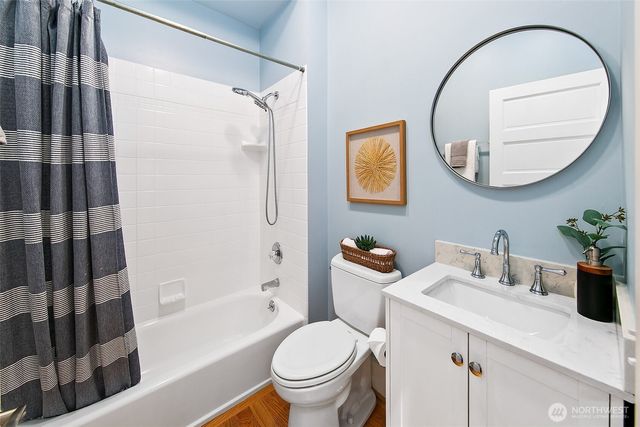 1522 3rd Avenue W, Seattle, WA 98119