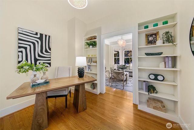 1522 3rd Avenue W, Seattle, WA 98119