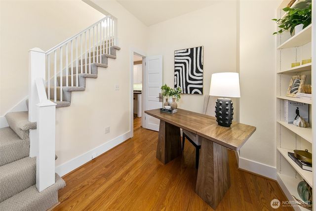 1522 3rd Avenue W, Seattle, WA 98119