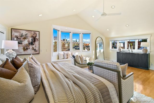 1522 3rd Avenue W, Seattle, WA 98119