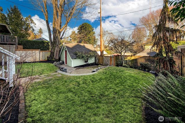 1522 3rd Avenue W, Seattle, WA 98119