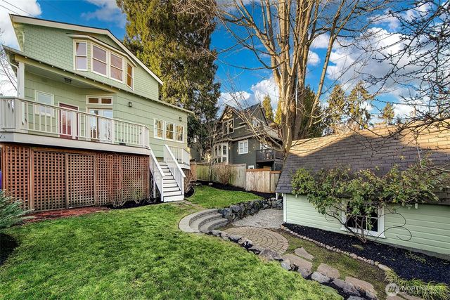 1522 3rd Avenue W, Seattle, WA 98119