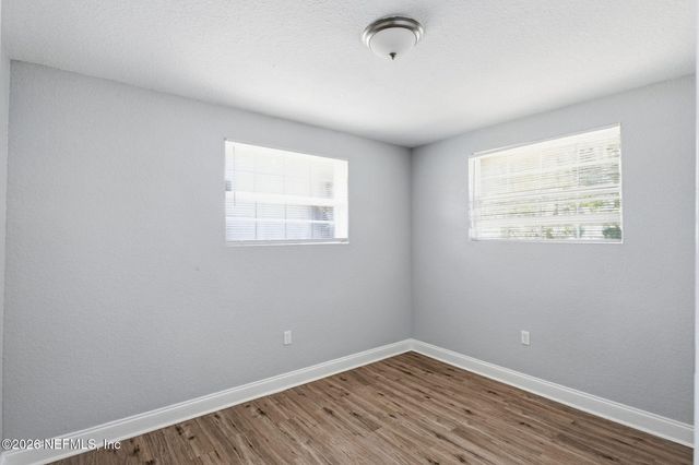 8647 LENOX Avenue, Jacksonville, FL 32221