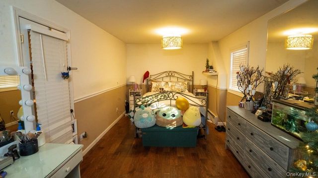 4 Galaxie Lane, Selden, NY 11784