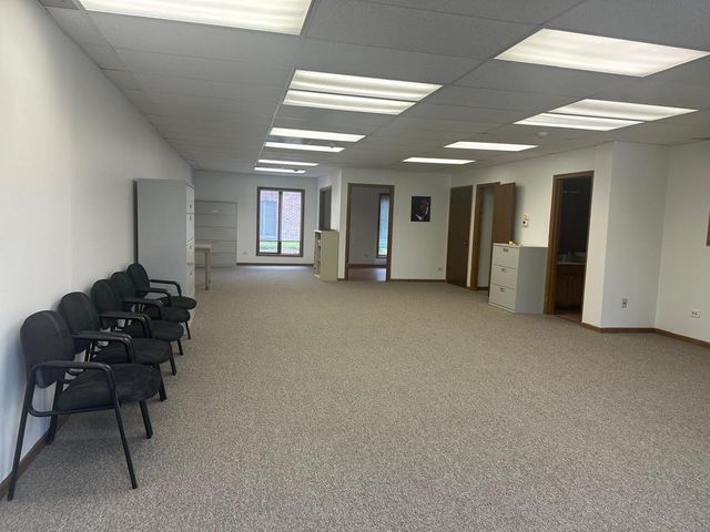 1440 Maple Avenue 7A-8A, Lisle, IL 60532