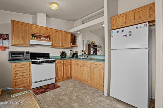 9825 Playground Lane, Las Cruces, NM 88012