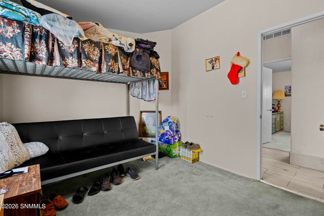 9825 Playground Lane, Las Cruces, NM 88012