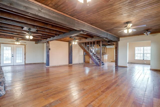 2040 Erwin Road, Poolville, TX 76487