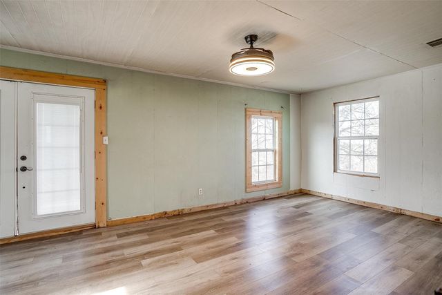 2040 Erwin Road, Poolville, TX 76487
