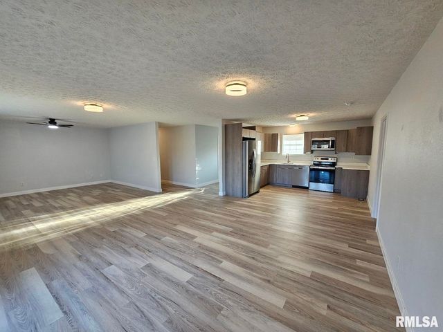 10457 N Puckett Lane, Mt Vernon, IL 62864