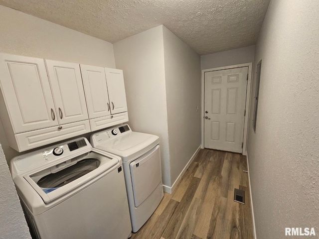 10457 N Puckett Lane, Mt Vernon, IL 62864