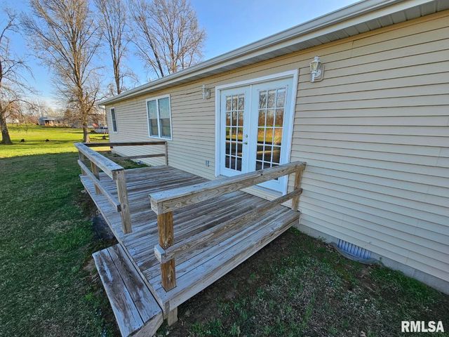 10457 N Puckett Lane, Mt Vernon, IL 62864