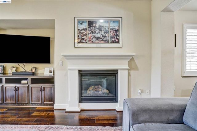 576 Heligan Ln 2, Livermore, CA 94551