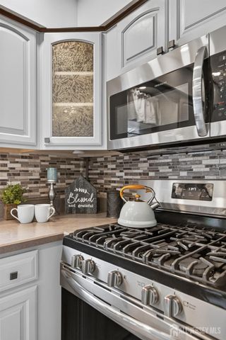 166 Burlington Avenue, Spotswood, NJ 08884