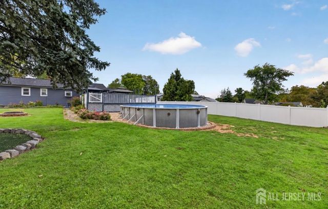 166 Burlington Avenue, Spotswood, NJ 08884