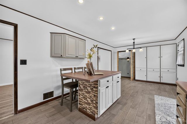 166 Burlington Avenue, Spotswood, NJ 08884