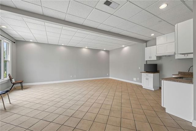 43 Bailey Drive SW, Lilburn, GA 30047