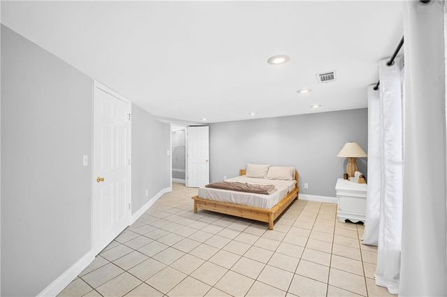 43 Bailey Drive SW, Lilburn, GA 30047