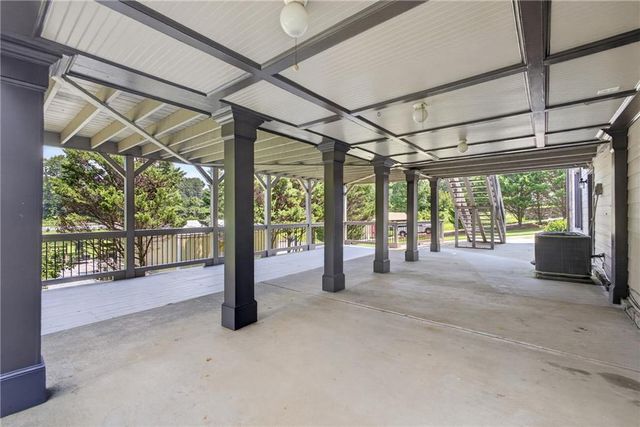 43 Bailey Drive SW, Lilburn, GA 30047