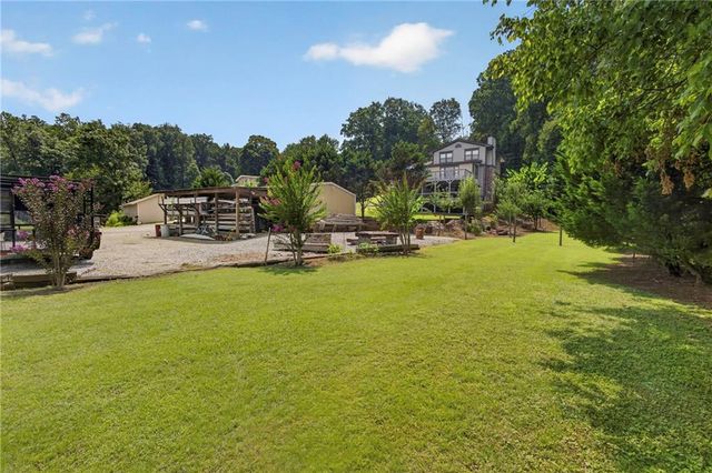 43 Bailey Drive SW, Lilburn, GA 30047