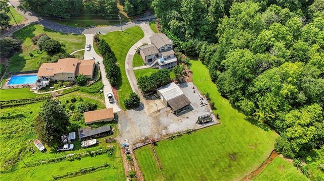 43 Bailey Drive SW, Lilburn, GA 30047