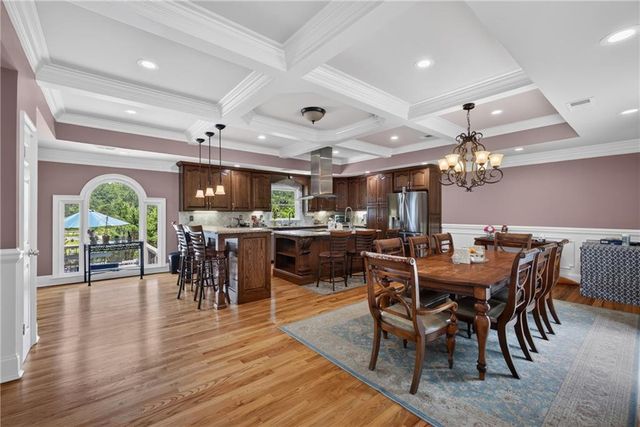 43 Bailey Drive SW, Lilburn, GA 30047