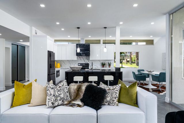 314 Desert Lakes Drive, Palm Springs, CA 92264