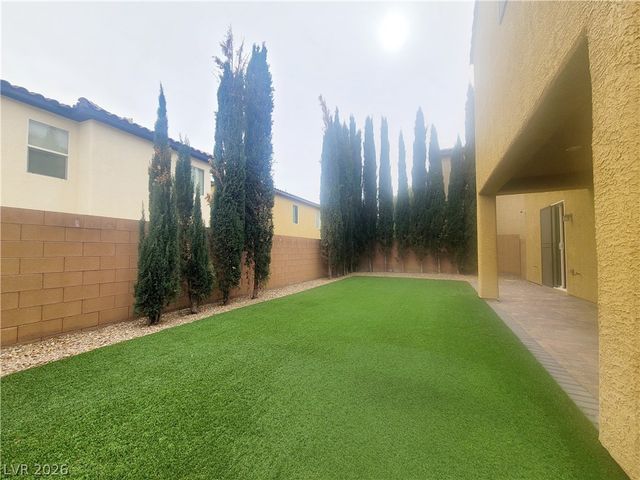 952 Pretty Fire Street, Las Vegas, NV 89178