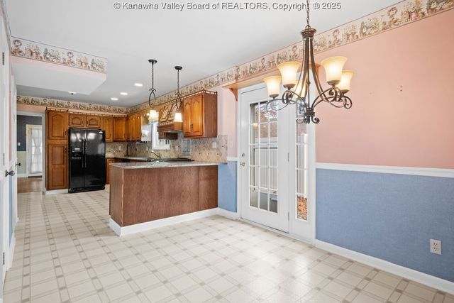 4601 Se Noyes Avenue, Charleston, WV 25304