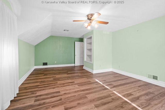 4601 Se Noyes Avenue, Charleston, WV 25304