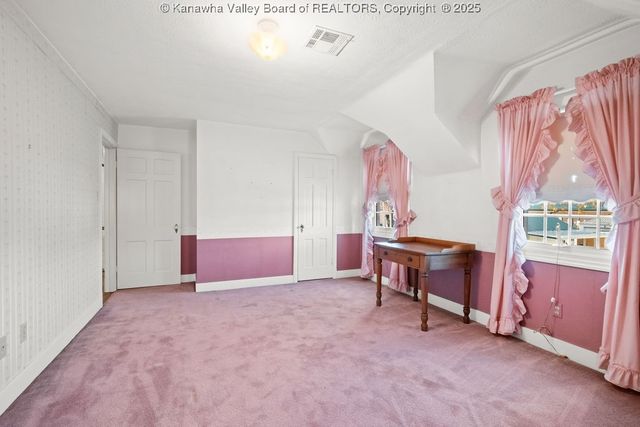 4601 Se Noyes Avenue, Charleston, WV 25304