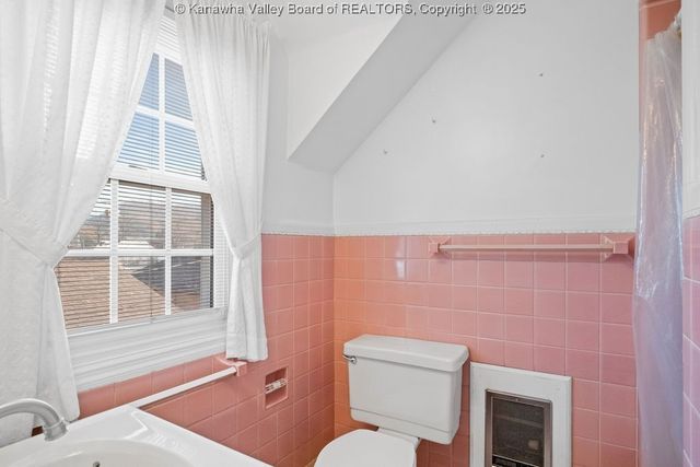 4601 Se Noyes Avenue, Charleston, WV 25304