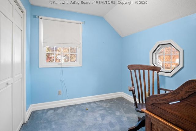 4601 Se Noyes Avenue, Charleston, WV 25304