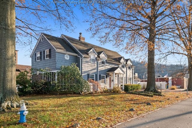 4601 Se Noyes Avenue, Charleston, WV 25304