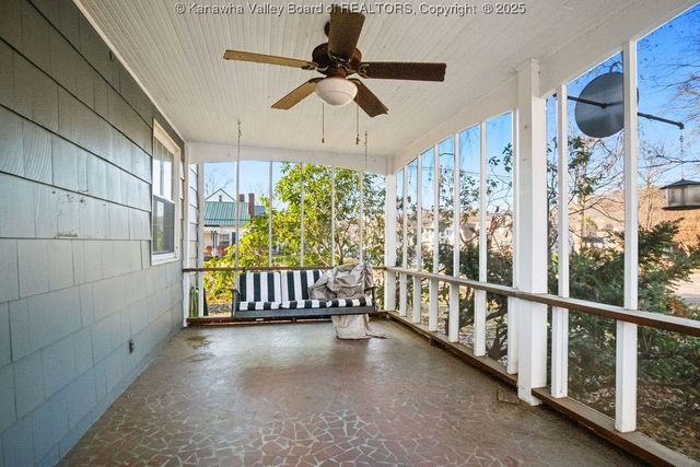 4601 Se Noyes Avenue, Charleston, WV 25304