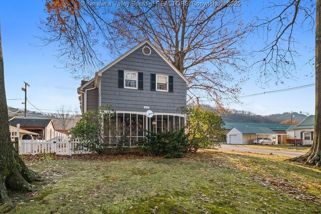 4601 Se Noyes Avenue, Charleston, WV 25304