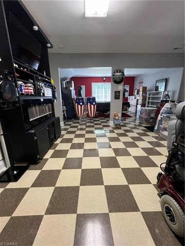 500 Merrybrook Court, Clemmons, NC 27012