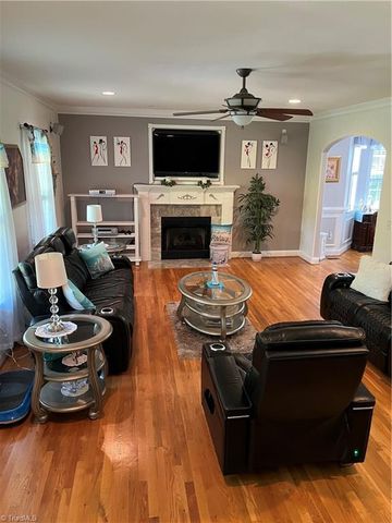 500 Merrybrook Court, Clemmons, NC 27012